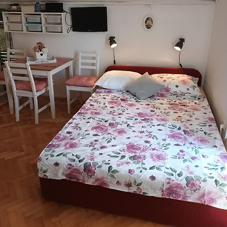 Anna Lejlighed Biograd Na Moru Eksteriør billede